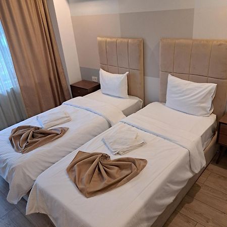 Artemis Hotel Baile Herculane Exterior photo