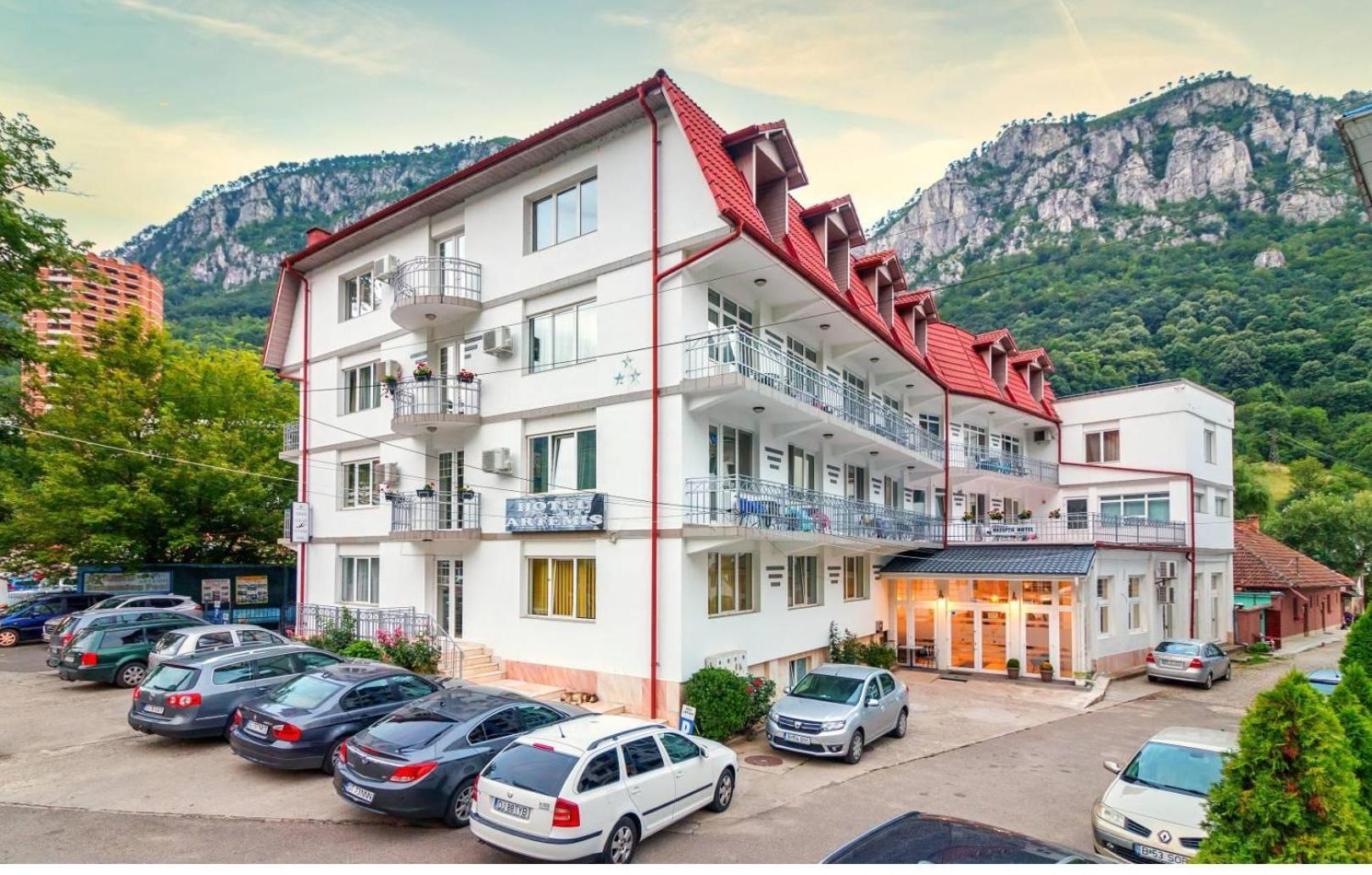 Artemis Hotel Baile Herculane Exterior photo